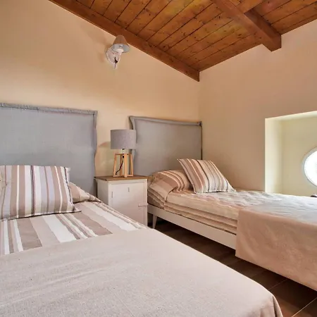 Apartmán Calme Avec Terrasse, Jardin Et Piscine A - 6 Couchages - Fr-1-61-532